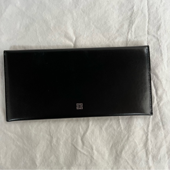 Givenchy Clutch - Picture 5 of 5